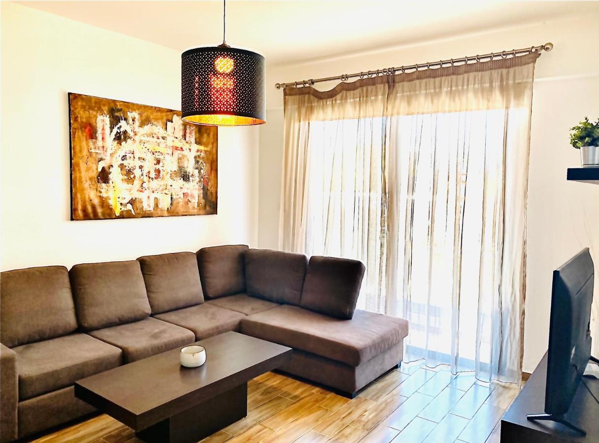 Bali Suites 101 Larnaca Exteriér fotografie